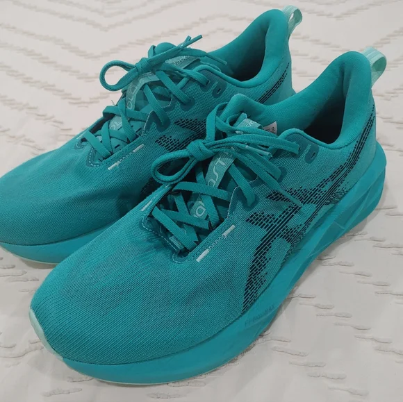 ASICS Novablast 5 Men's Size 12 Excellent Condition - Picture 2 of 14